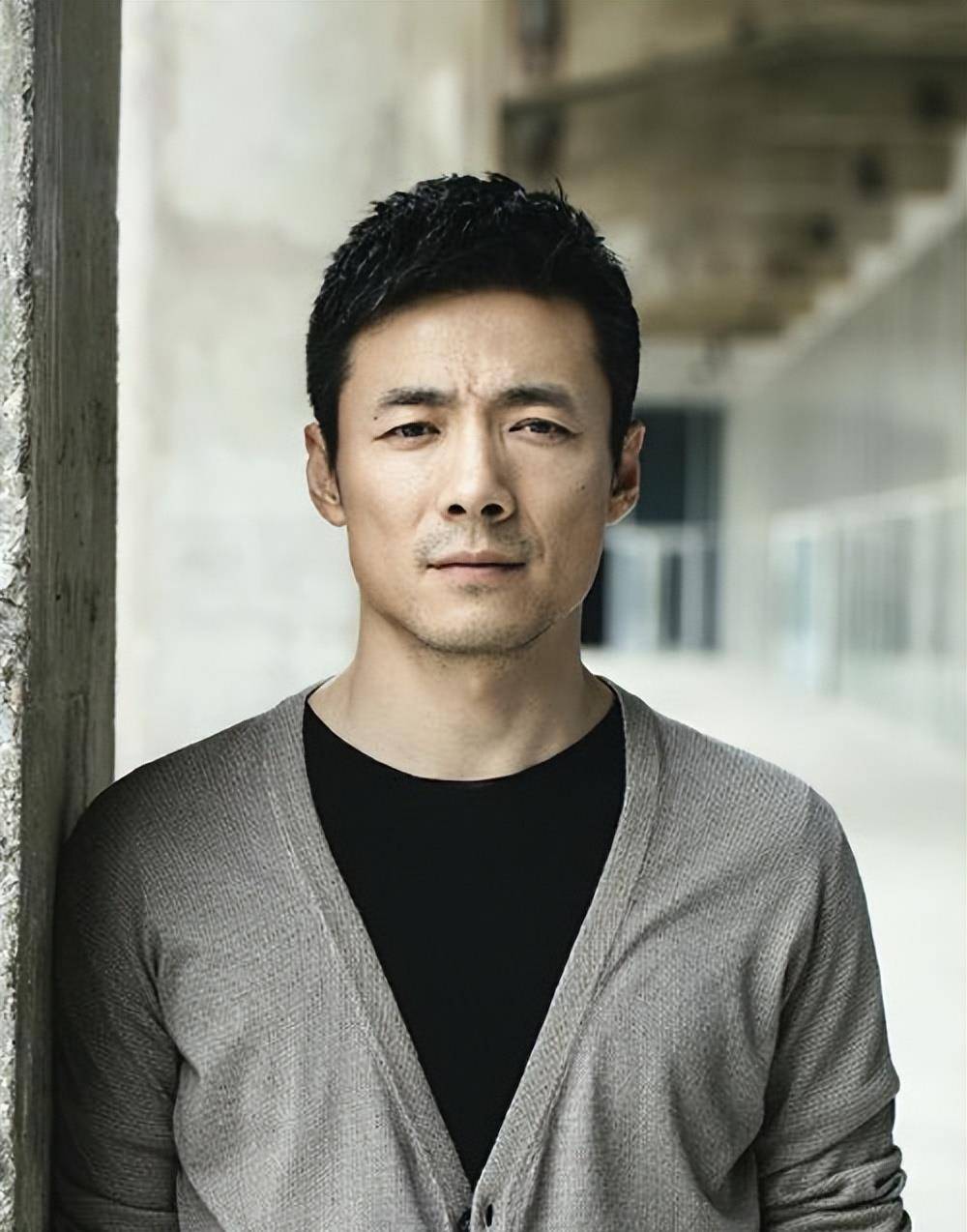 祖峰对刘天池一见钟情,苦苦追求了6年!结婚11年零绯闻_先生_演出_奇迹