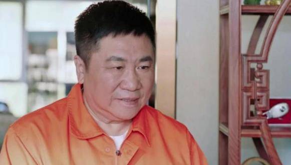 娱乐圈10大高辈演员,郭德纲管晓彤叫姑姑,李金斗见韩红毕恭毕敬_辈分