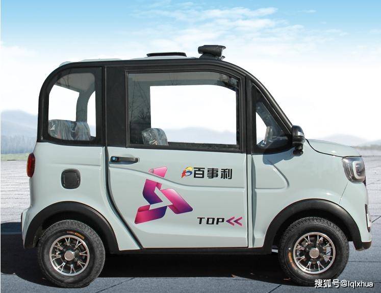 在性能方面,百事利电动小四轮配置了1000w差速电机,扭矩大,起步爬坡