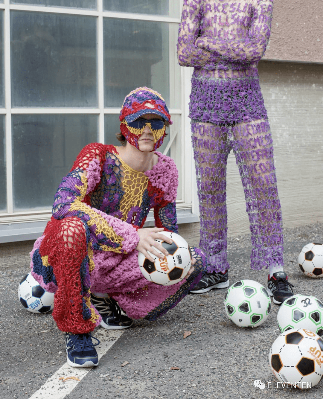 芬兰针织服装设计师juhavehmaanper01用柔软的纱线打破男装的刻板