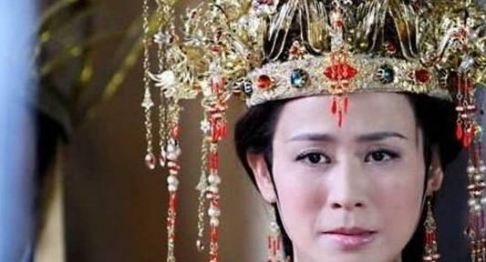 原创她等了夫君18年登皇后位可夫君只陪了她18天