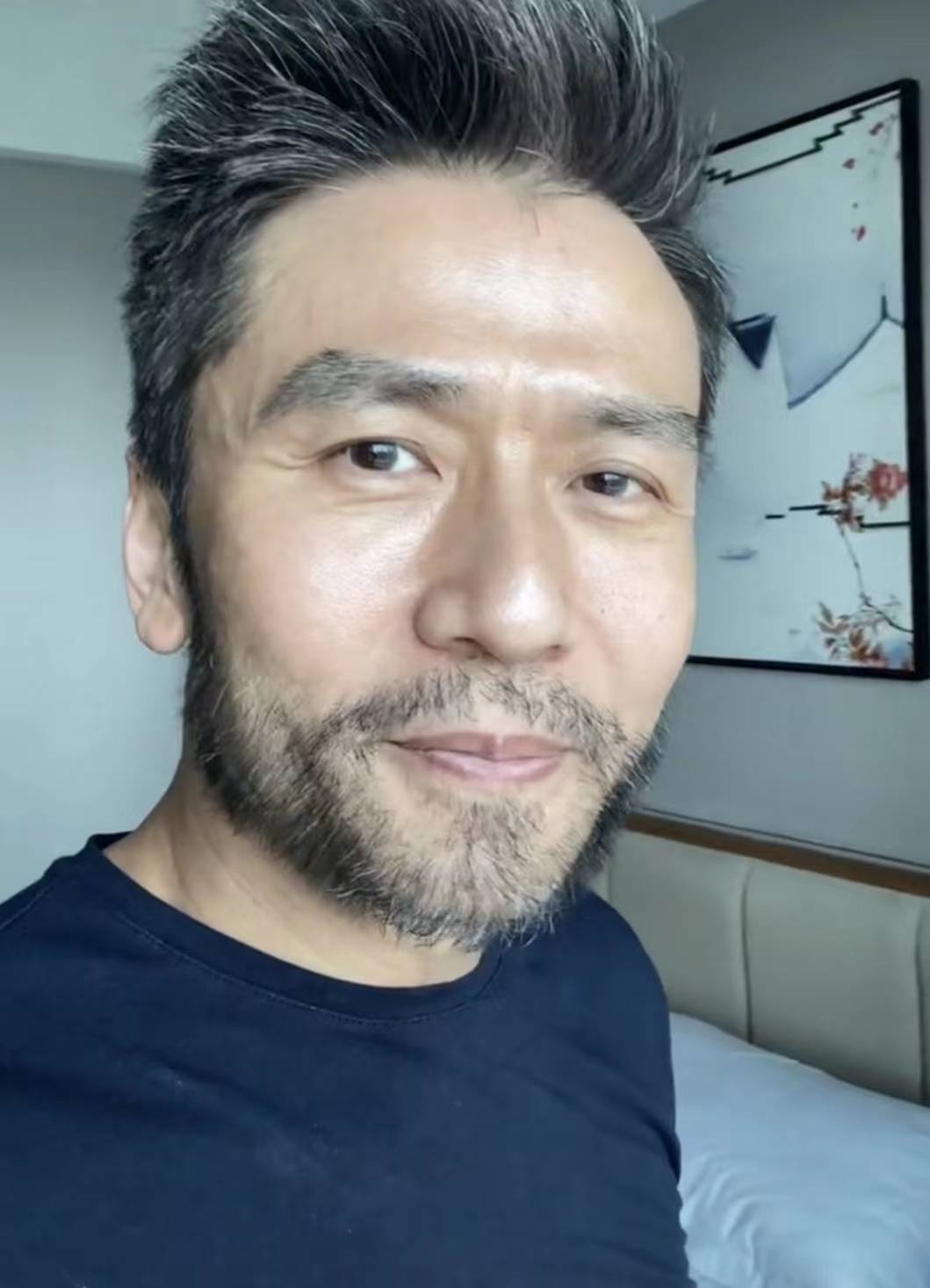 原创岁月不饶人tvb前知名型男近况曝光满脸杂乱胡须像一个原始人