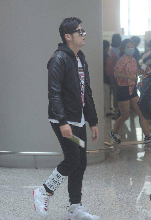 明星收入曝光周杰伦不工作也能赚21亿这就是传说中的躺赢