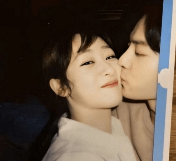 影视剧花式吻戏盘点,王一博赵丽颖很欲上头,肖战杨紫也不甘示弱_网友