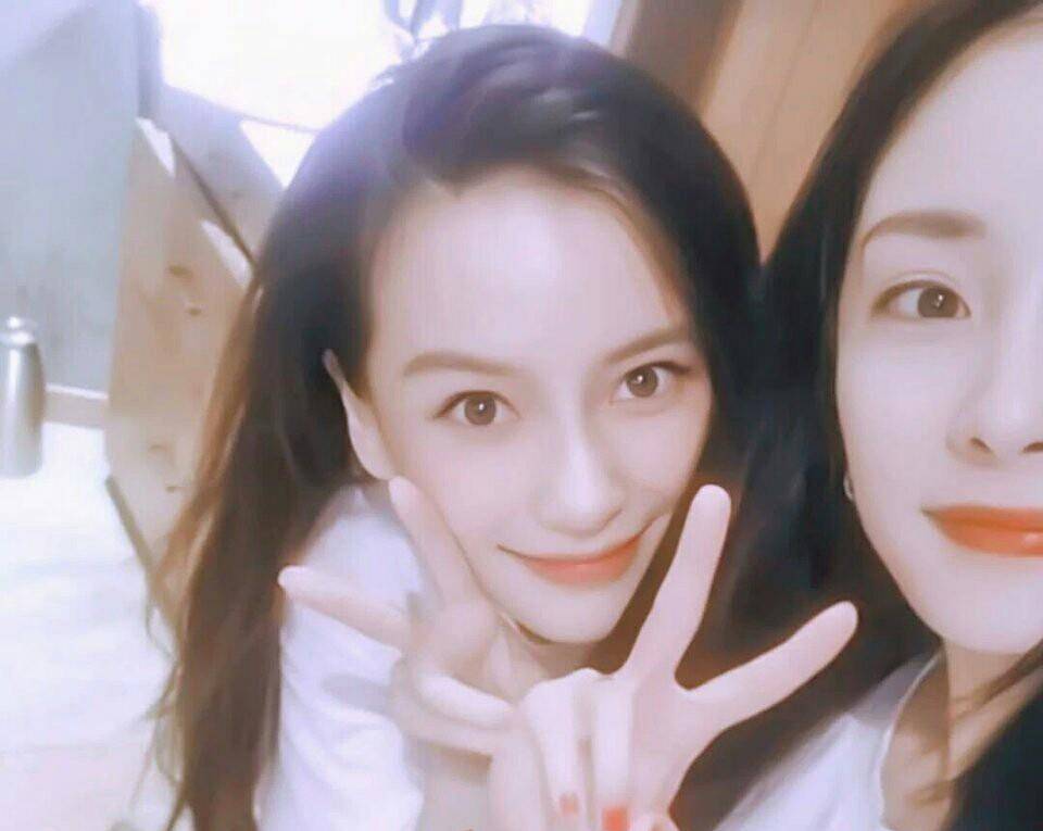 杨幂力挺baby演技,游戏互坑还曾盖章cp称号_章子怡_姐妹_双杨