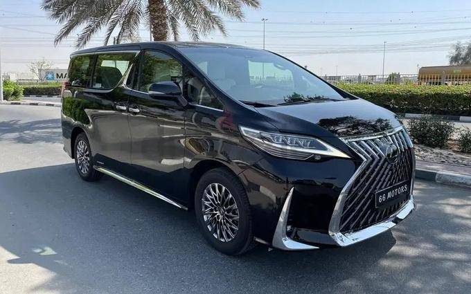 相反,我觉得雷克萨斯lm的进入并没有降低alpha目前的价格,只是让丰田