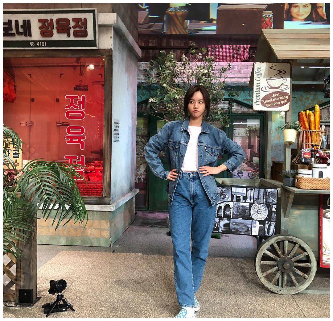 原创德善晒合照引回忆杀可爱李惠利大变样西装杀太可了