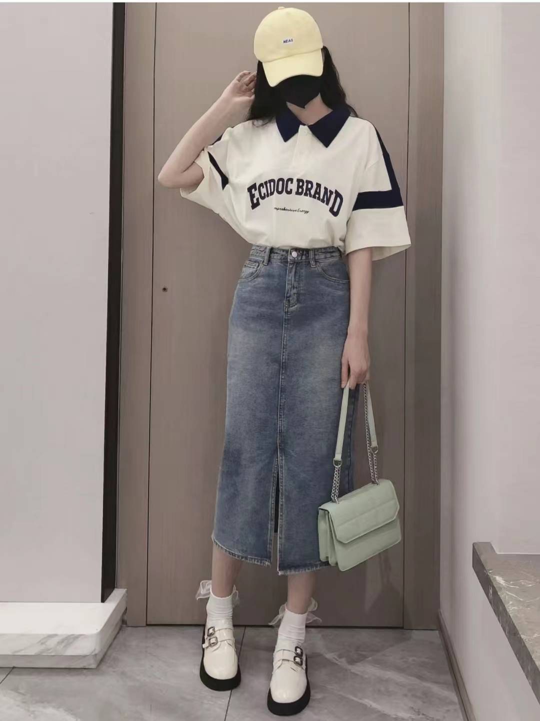 原创夏天牛仔半身长裙搭配什么上衣好看