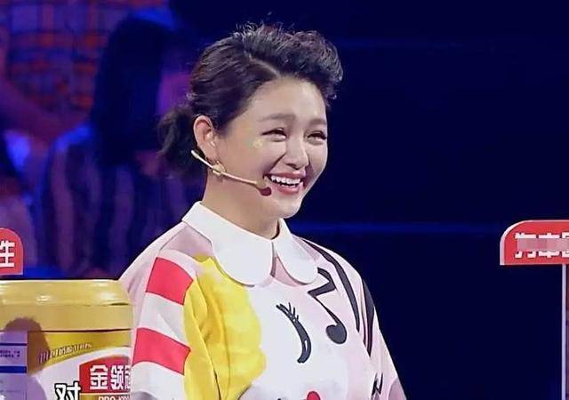大s又胖回来了还剪了这要命的短发一股子大妈味