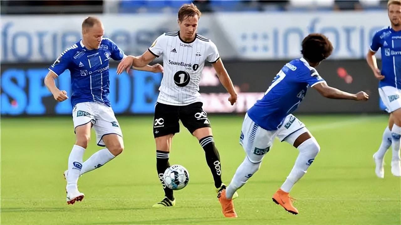 谢夫上赛季还在混挪甲,这赛季才升了上来,从实力层面来说,属于中下游