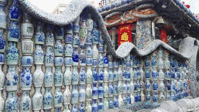 天津一奇怪的建筑，用陶瓷碎片建造而成，造型让人叹为观止