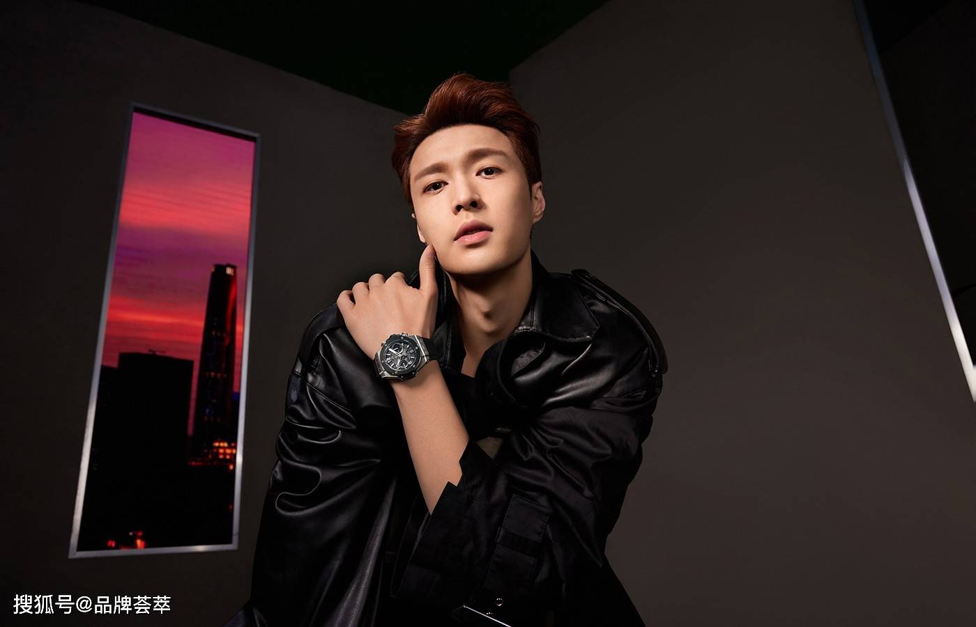 HUBLOT���ЯƷ�ƴ�ʹ�����˳���ȫ��ʱ�д�Ƭ