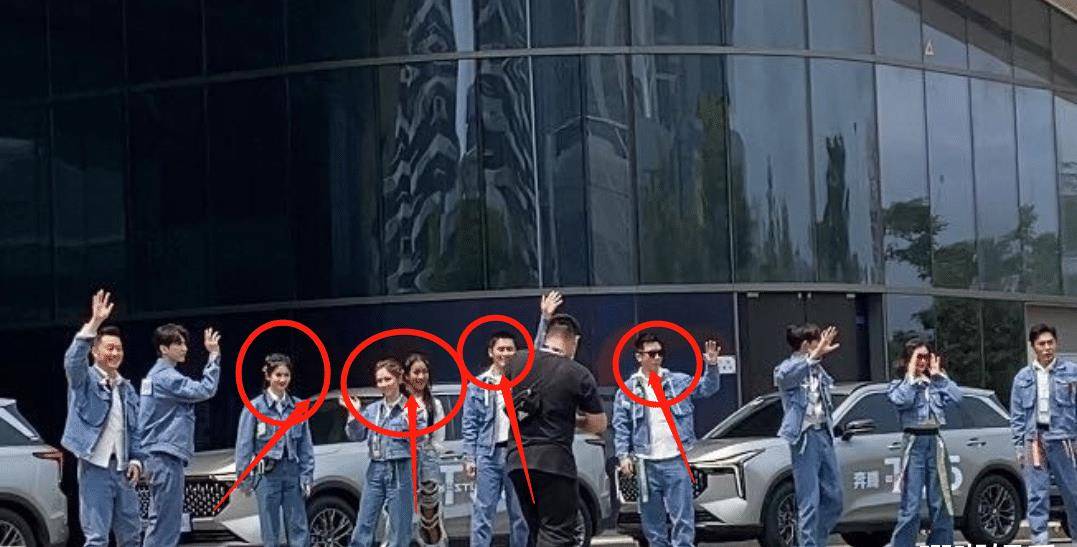 跑男9珠海路透曝光黄旭熙笑容好治愈我却被蔡徐坤的腿长圈粉