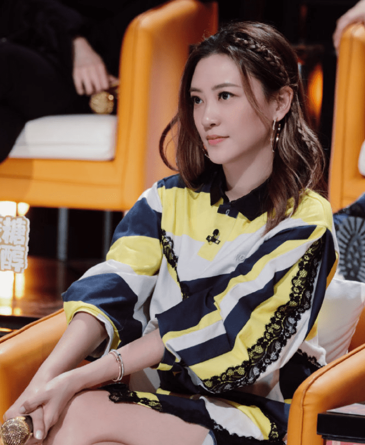 原创应采儿上节目自曝打瘦脸针对程莉莎说她是假脸真性情人设不保