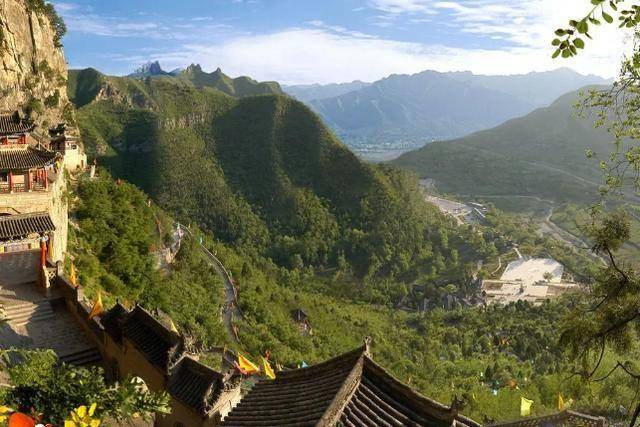 河北一古建筑群，藏于中皇山上，五大园区构成，还是女娲造人之所