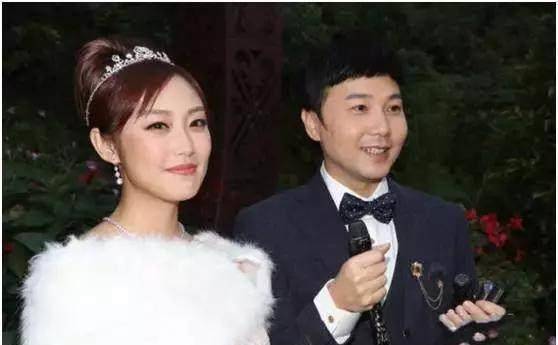 他因唱好心分手而走紅如今與相戀四年圈外女友結婚