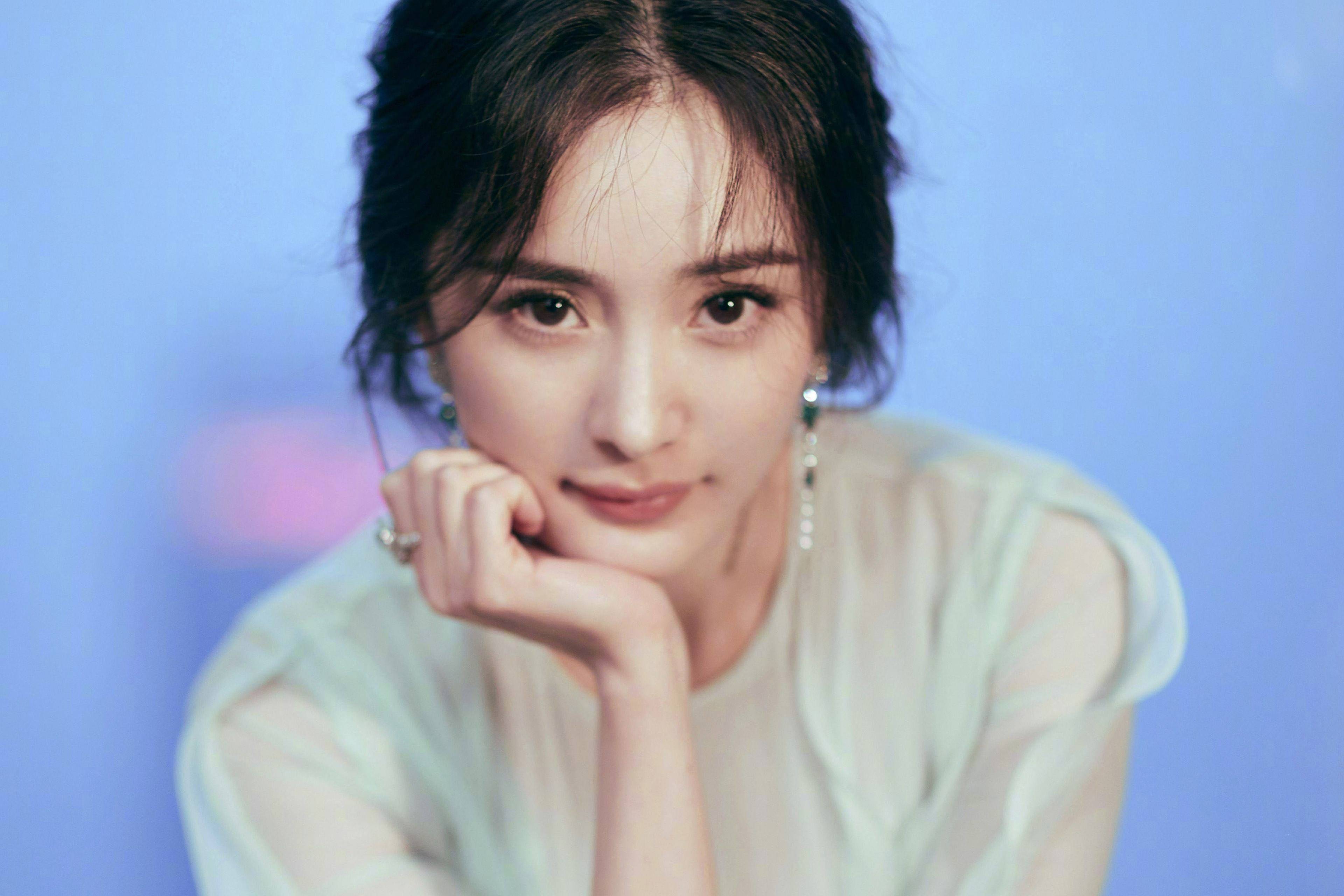 杨幂的美真是非常的有可塑性各种扮相下她都显得很是迷人