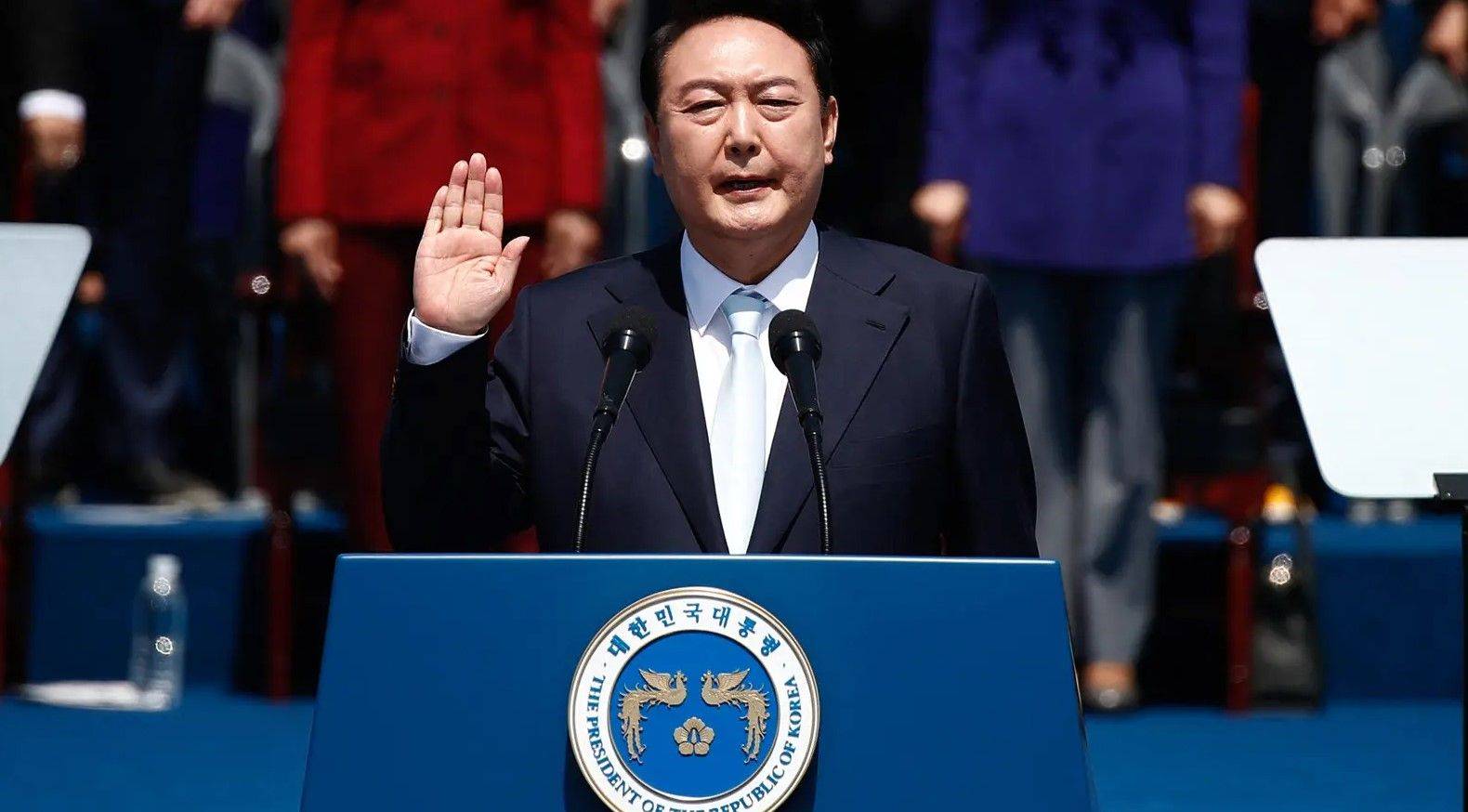 据白宫公布的消息显示,拜登在5月20日和24日分别与韩国总统尹锡悦