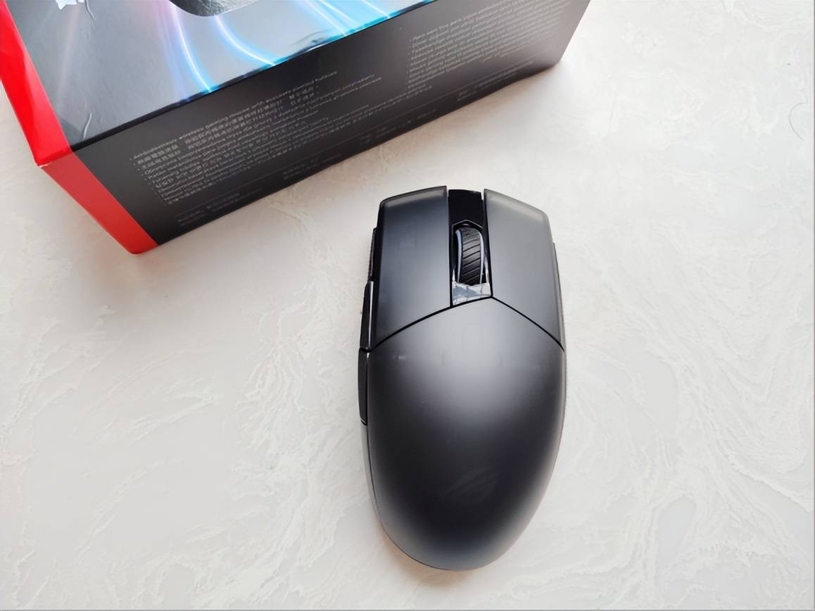 无线有线都不落下还自带,这样的影刃无线鼠标是不是大爱