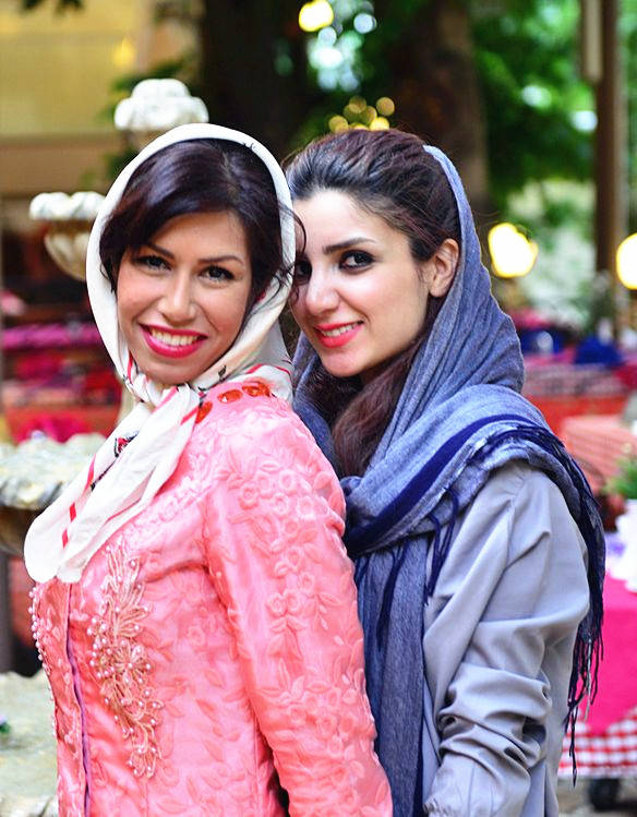 伊朗服饰特点及图片图片