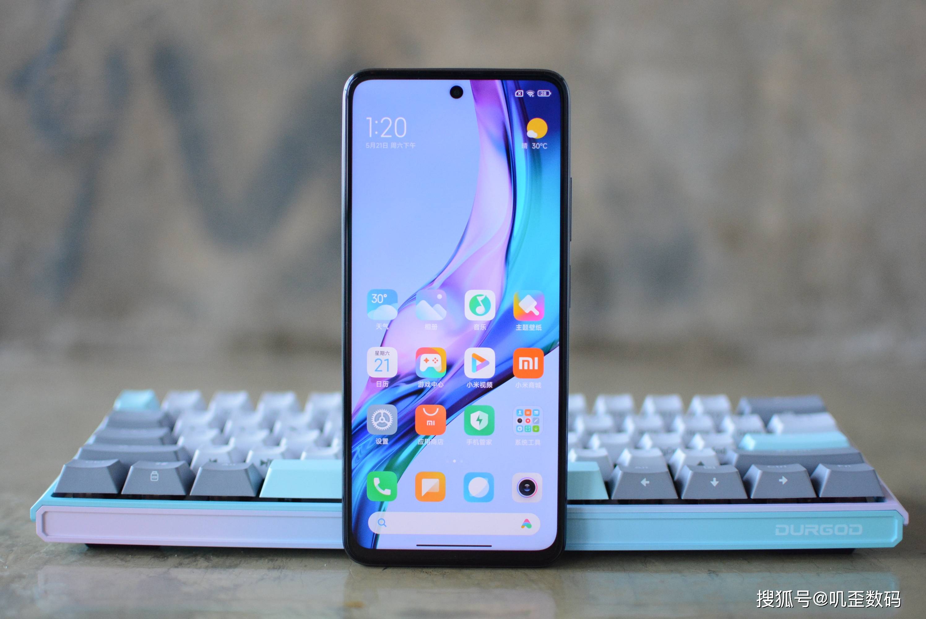 红米note11tpro体验卢伟冰教学最值得买的天玑8100手机来了