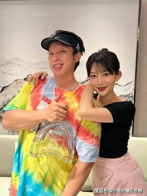 原创德云社烧饼发文讲述在家带娃的不容易直呼自己想说相声了