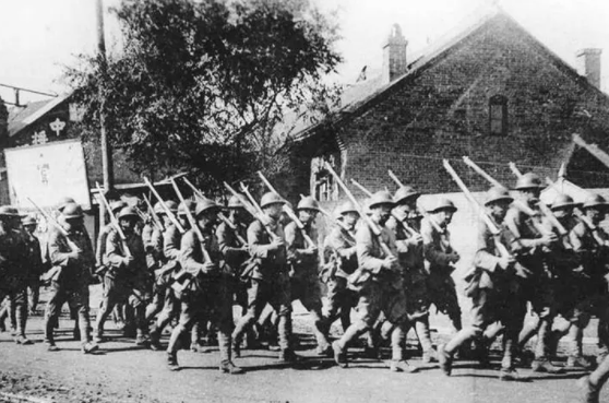 之后1938 年至 1943 年,宁夏军队在绥西,绥南坚持