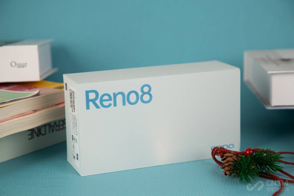 OPPO Reno8 Pro+评测：双芯加持 人美“芯善 ”