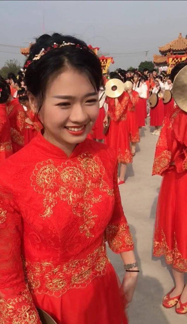 原創翁佳娜唇紅齒白乖巧可愛有一種鄰家妹妹的感覺你還記得她嗎