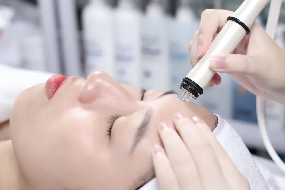 璟美国际:油痘肌应该做的皮肤管理~_小气泡_油脂_毛囊