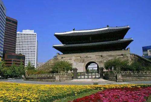 韩国崇礼门柬埔寨吴哥窟缅甸仰光大金塔中国万里长城中国故宫中国布
