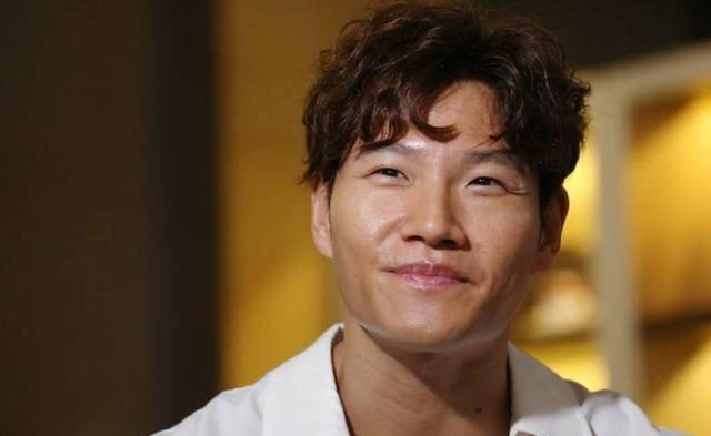 1994年5月,金钟国和金正男组成turbo组合,并担任组合的主唱.