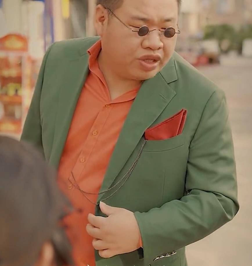 冷少社畜逆袭大网红与蒋胖胖垄断颜值界有何本事抱得美人归