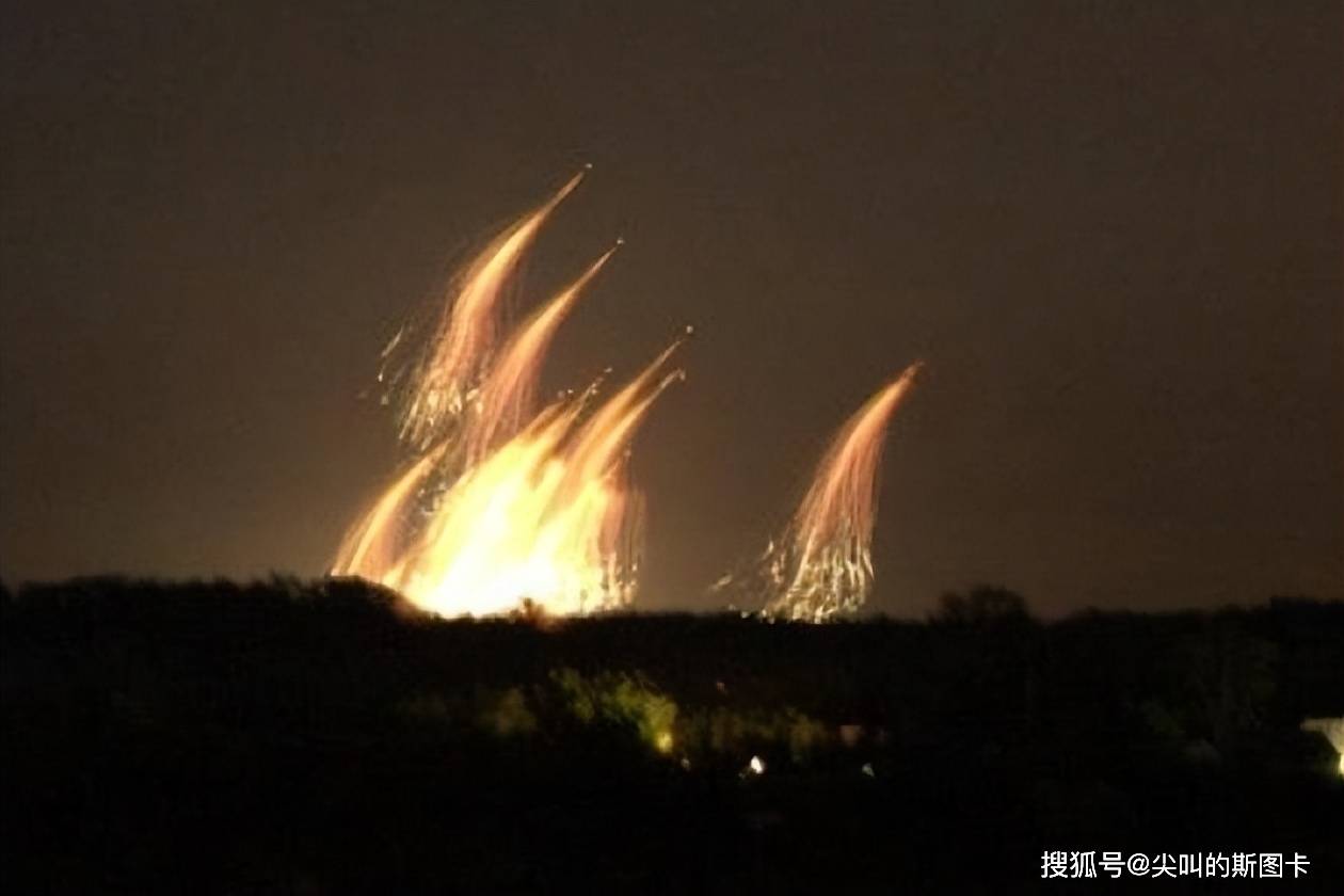 原创千树万树梨花开铝热弹绽放瞬间威力比白磷弹还厉害