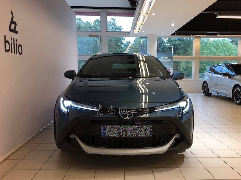 全新丰田卡罗拉"瓦罐"亮相,动感犀利,1.8混动 cvt,空间宽裕