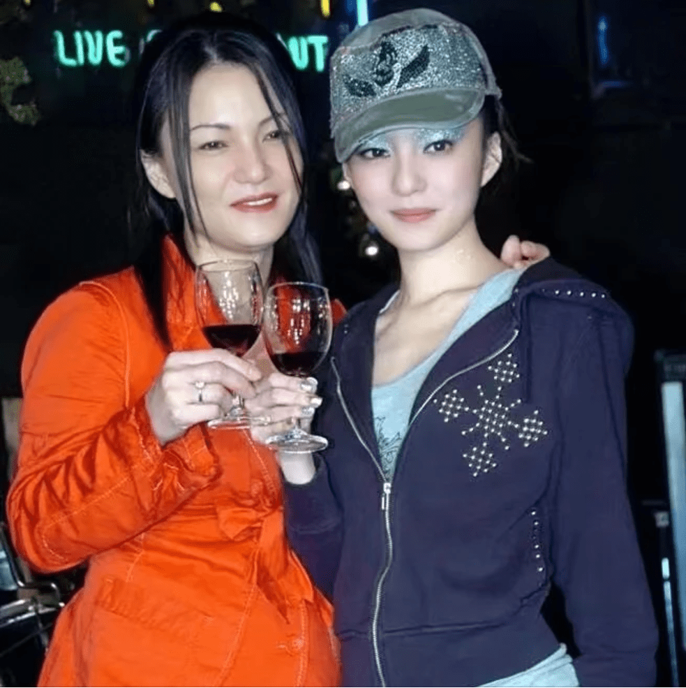 原创张韶涵母亲姜柔伊出轨女儿师弟张镐哲为了钱不惜毁掉女儿