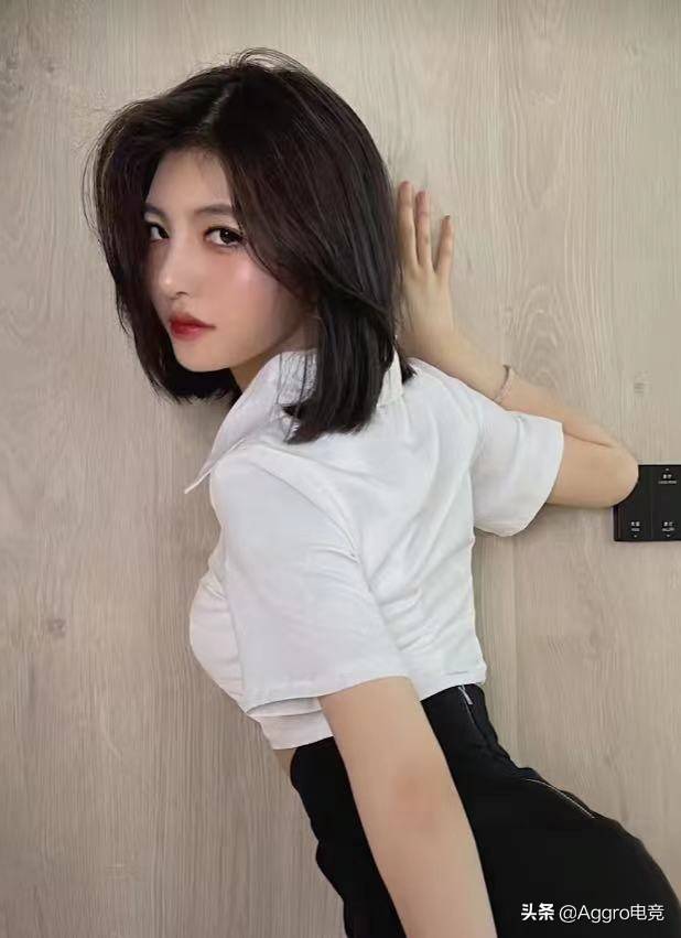 原创被郝一点带火后万小七踏足娱乐圈拍网剧却被嘲讽不像本人