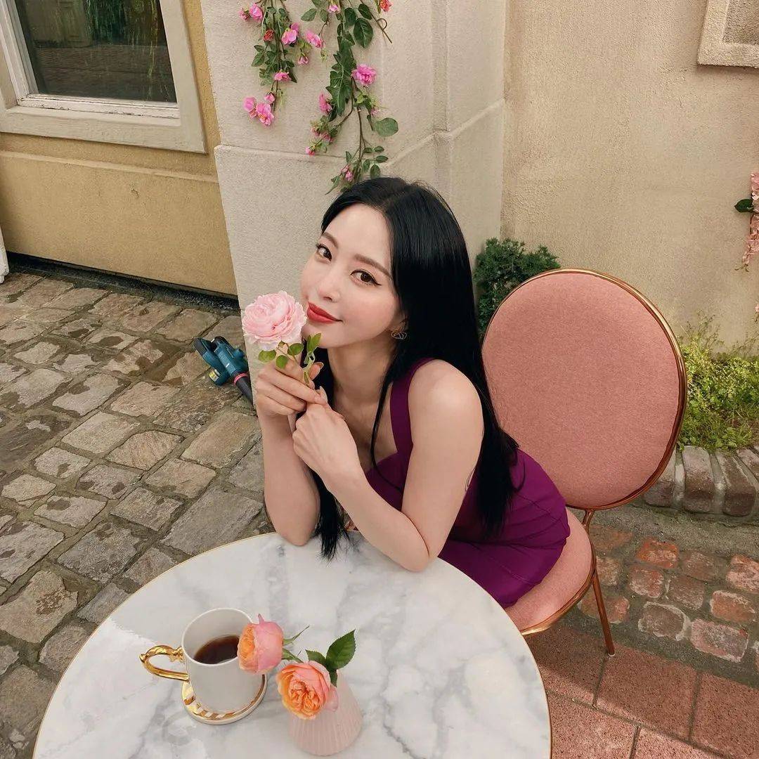 新男友年下10岁,她就是"国外萧亚轩"吧_韩艺瑟_姐姐_精华