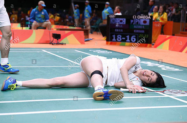 原创173cm长腿女神栗原文音美照来袭32岁仍单身喜欢奔驰大g