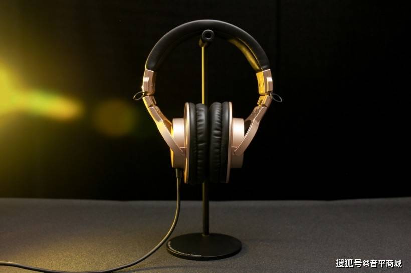 好看耐听：铁三角ATH-M30x入门级监听耳机上手体验