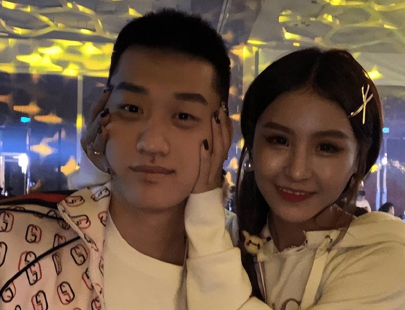 原创猫妹妹面容憔悴辛巴出言劝解相爱一场我替你说说达少得了