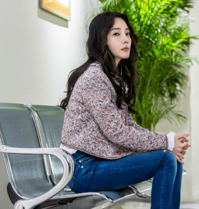 原创李小璐出镜卸妆千元时尚品要省着用当网红后生活质量直线下降