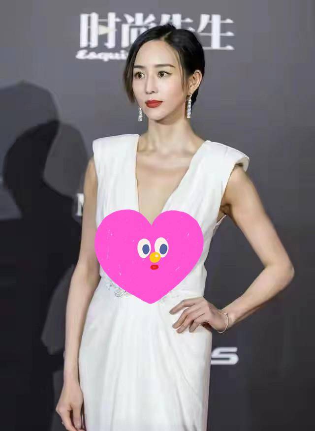 原创胖了上镜不好看可头大身小排骨身材女明星们瘦得这么病态也惊悚