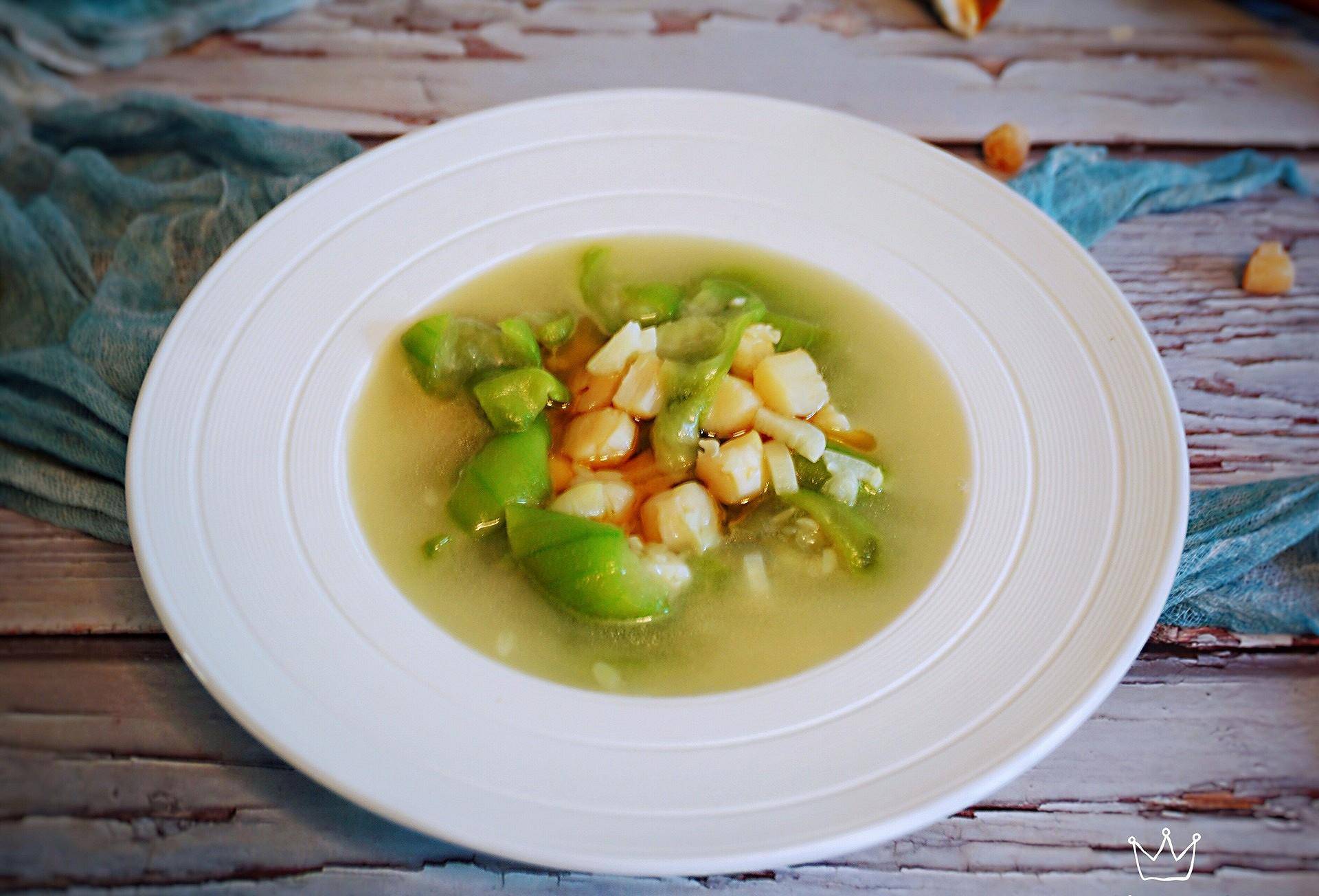 原创做道懒人菜轻松享假期干贝煨丝瓜