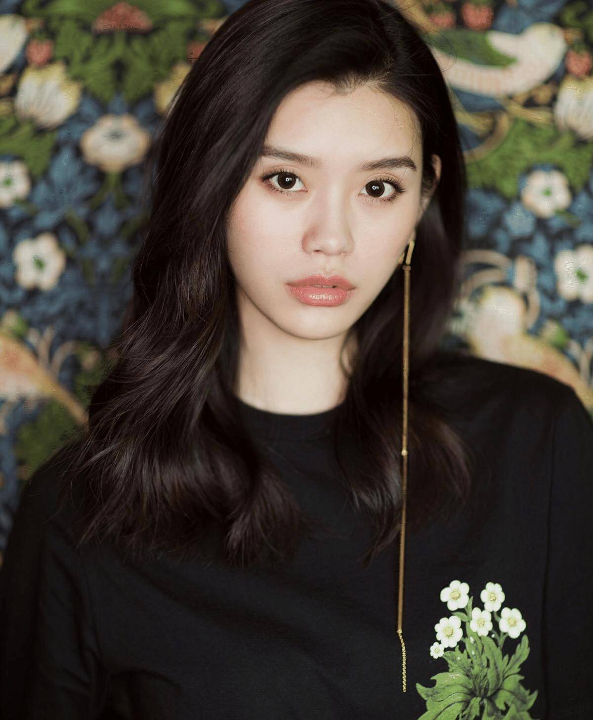 32岁奚梦瑶,身材火辣的国际超模,越来越有时尚气质了_美女_明星_闲话