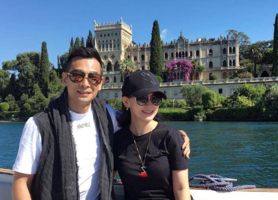 功夫巨星赵文卓称梅艳芳是此生挚爱34岁娶娇妻恩爱至今