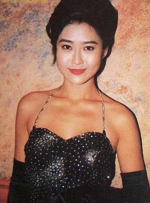 这6位一脱成名的女星各有各的辛酸有人遭遇被封