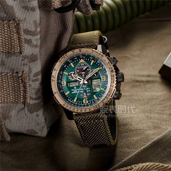 ������ʹ��˧ʮ�������������,��������ͬ��