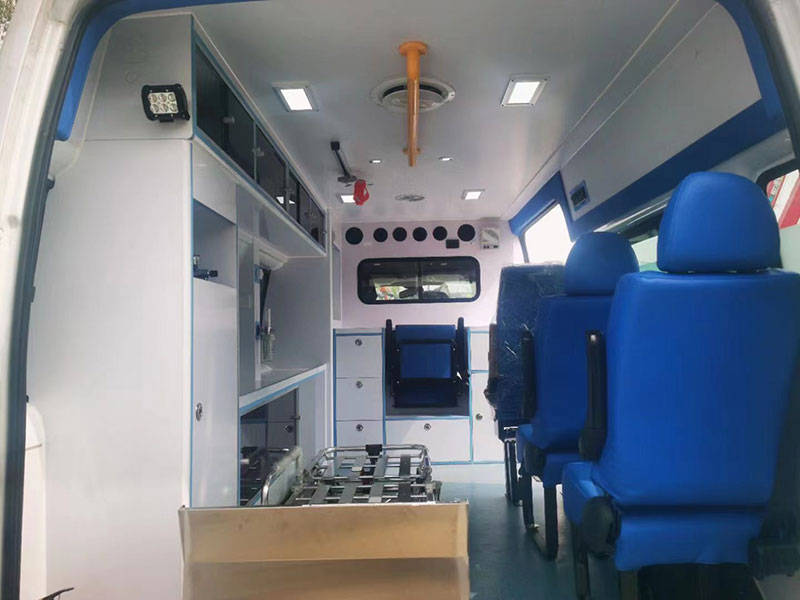 六依维柯欧胜方舱负压救护车配置实拍图片