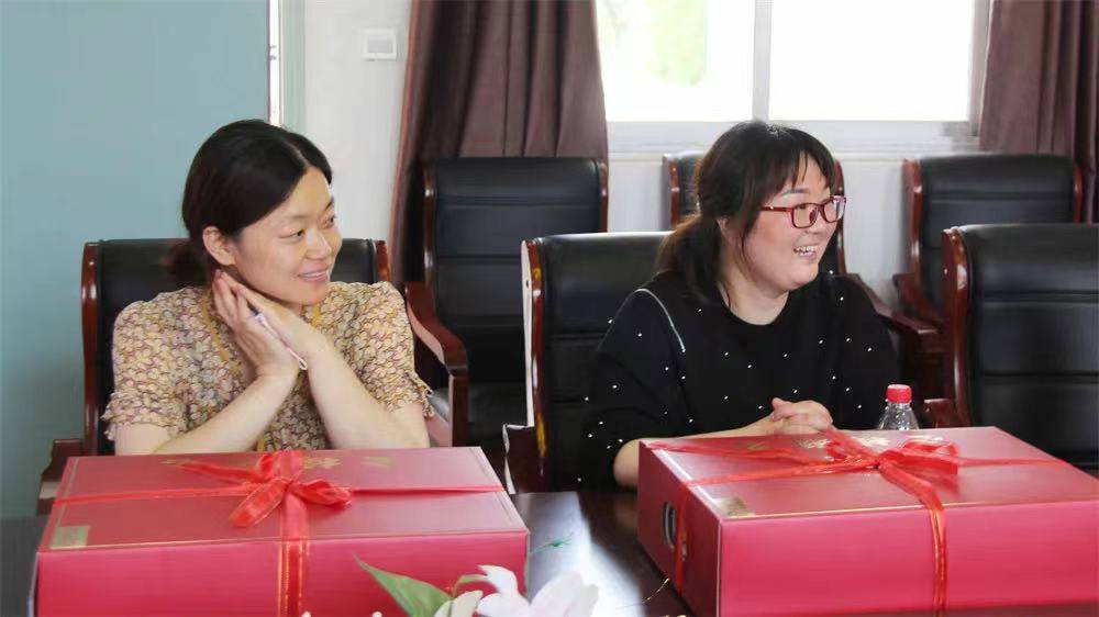 文通中学工会为2022年参加中高考的教职工子女送上温暖与祝福